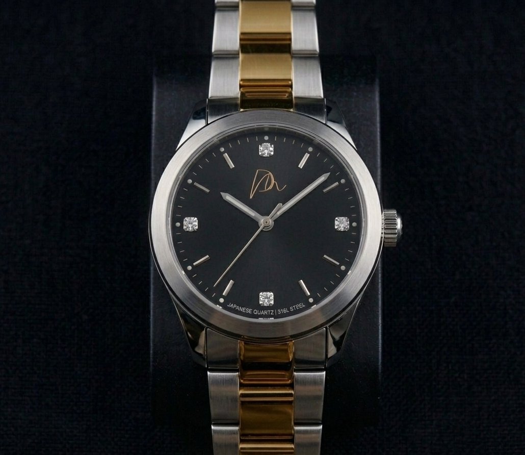 The Lumière — Two-Tone Moissanite Accents